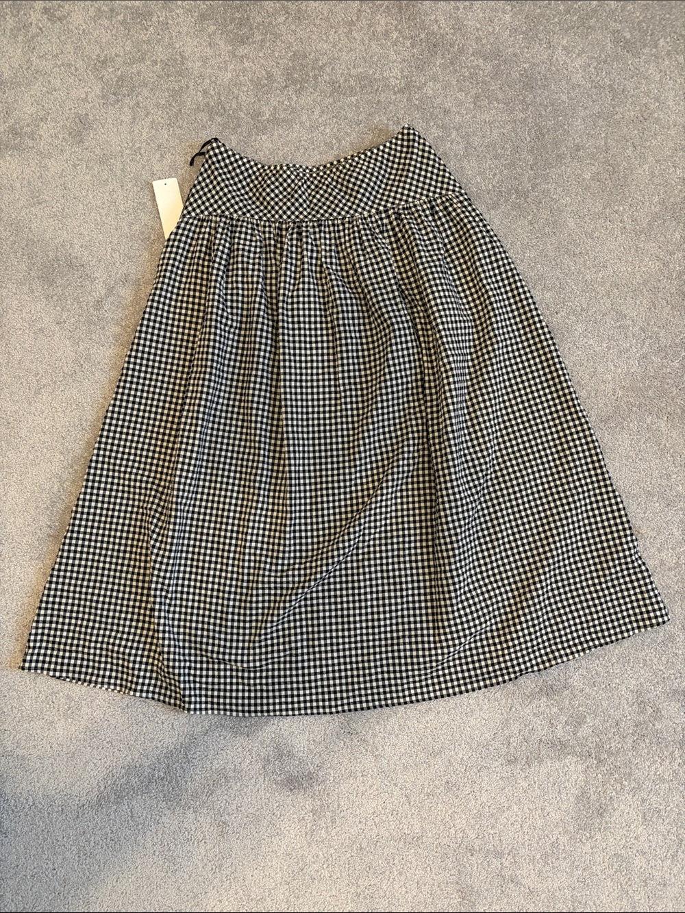 Uniqlo Black & White Gingham A-Line skirt “seersucker volume skirt” - Picture 3 of 4